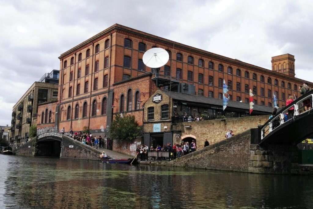o alternativo bairro de Camden Town