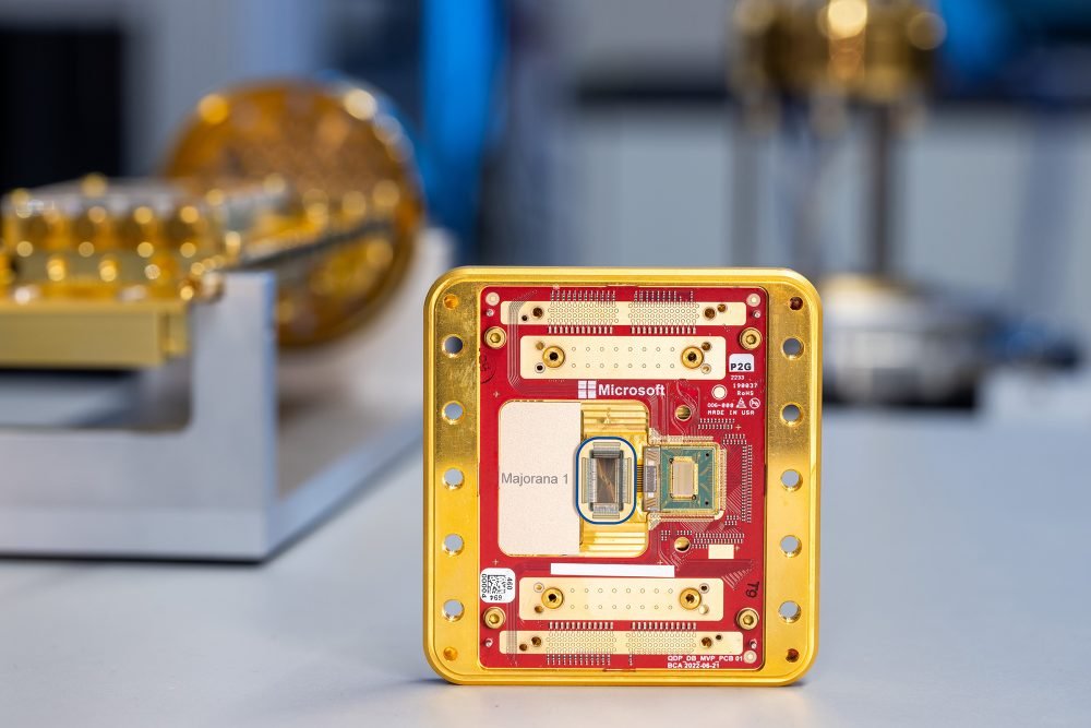 chip quântico da Microsoft, em um laboratório