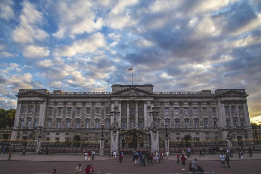 a fachada do Palácio de Buckingham