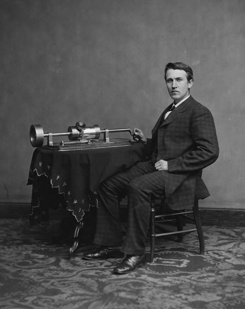 um dos primeiros modelos de fonógrafo de Thomas Edison