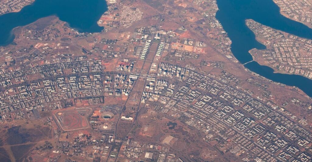 curiosidades sobre o Brasil, cidade em forma de avião