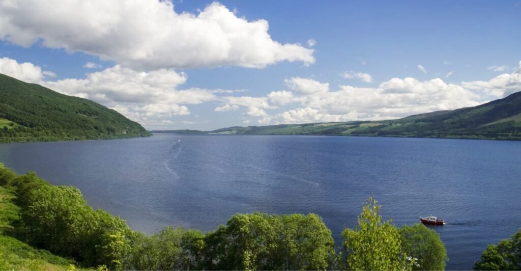 Monstro do Lago Ness: Verdade ou Lenda que Nunca Morre? 2 monstro do Lago Ness