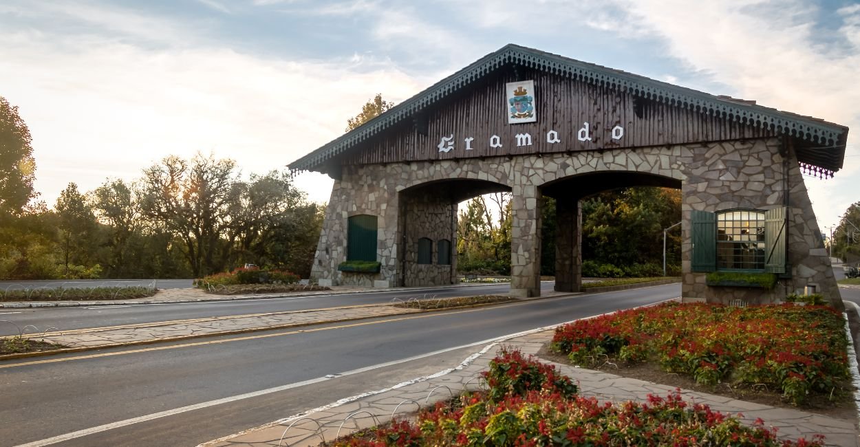O Que Fazer em Gramado: Aproveite Cada Cantinho 1 o pórtico de Gramado